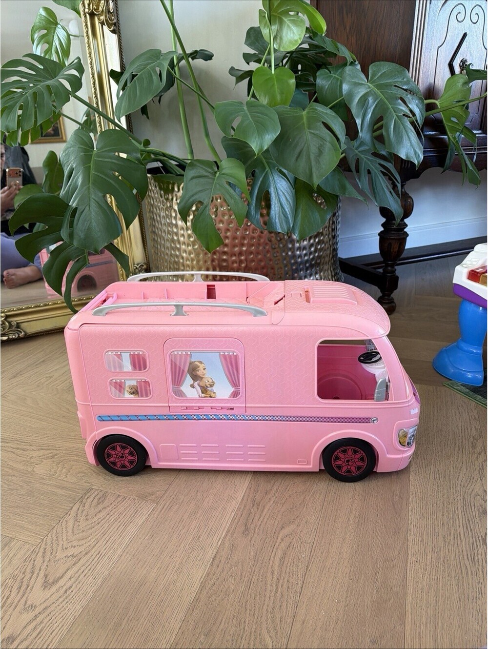 2016 Mattel Barbie Dream Camper RV Pink Motorhome